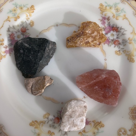 Hand Crafted Treasure Candle With Gemstones /Vintage Noritake Bone China Teacup - Picture 7 of 7